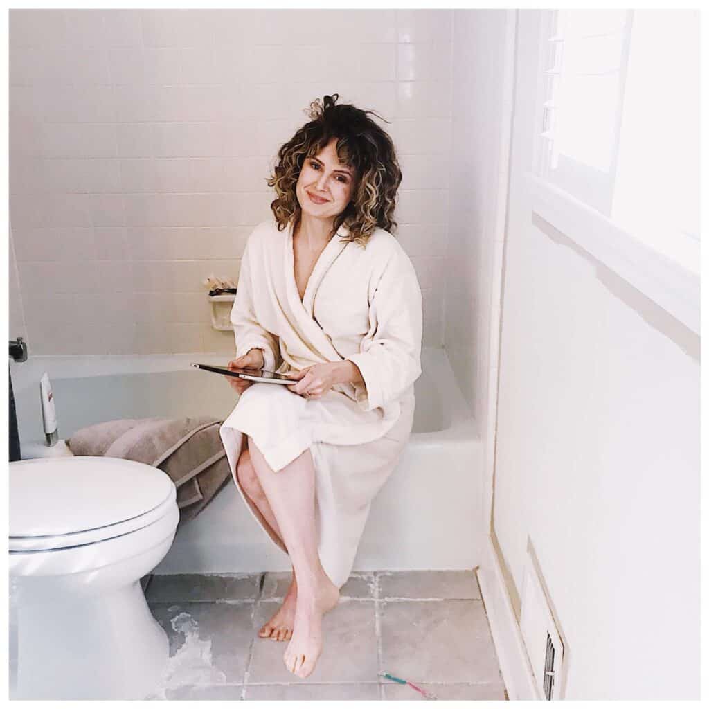 big_tiles_small_bathrooms