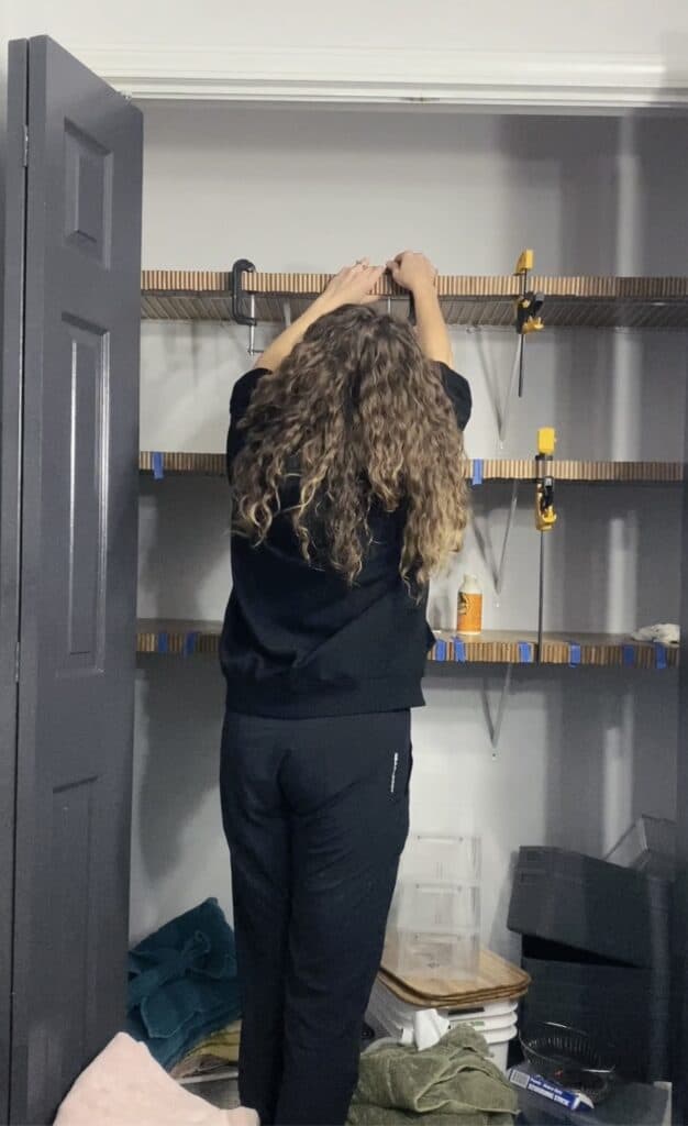 clamping shelves with glue